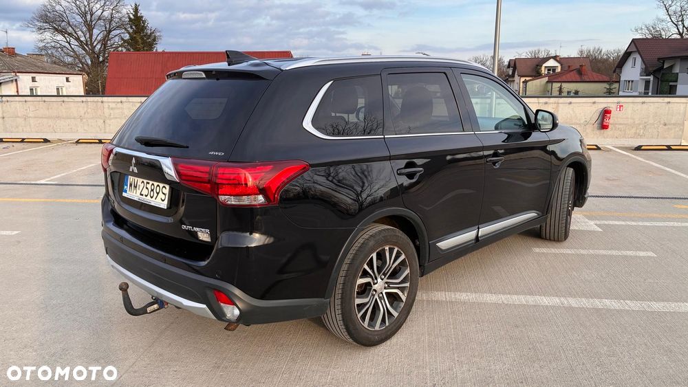 Mitsubishi Outlander 2.0 Intense + 4WD CVT - 6