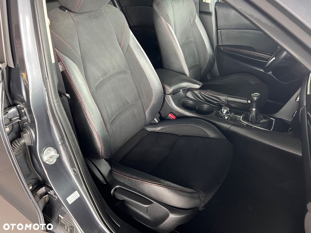 Mazda 3 - 35