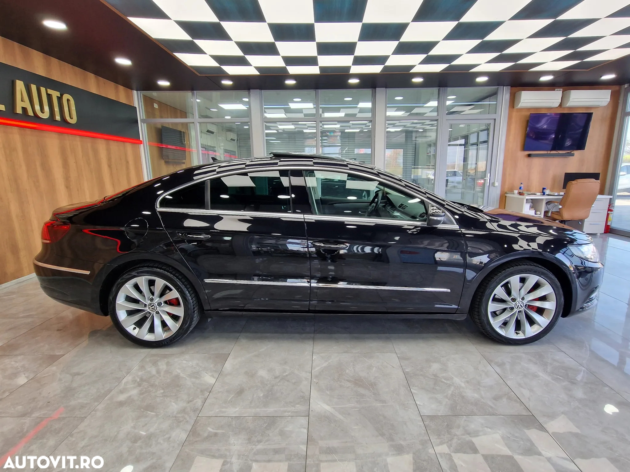 Volkswagen Passat CC 2.0 TDI BlueMotion Technology - 13