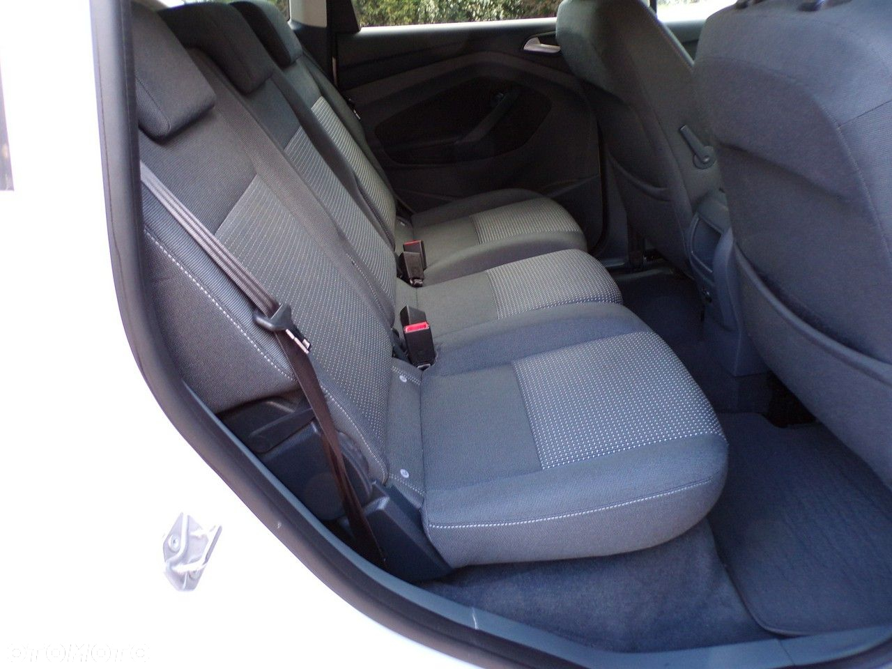 Ford C-MAX - 17