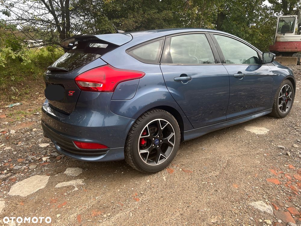 Ford Focus 2.0 EcoBoost ST - 4