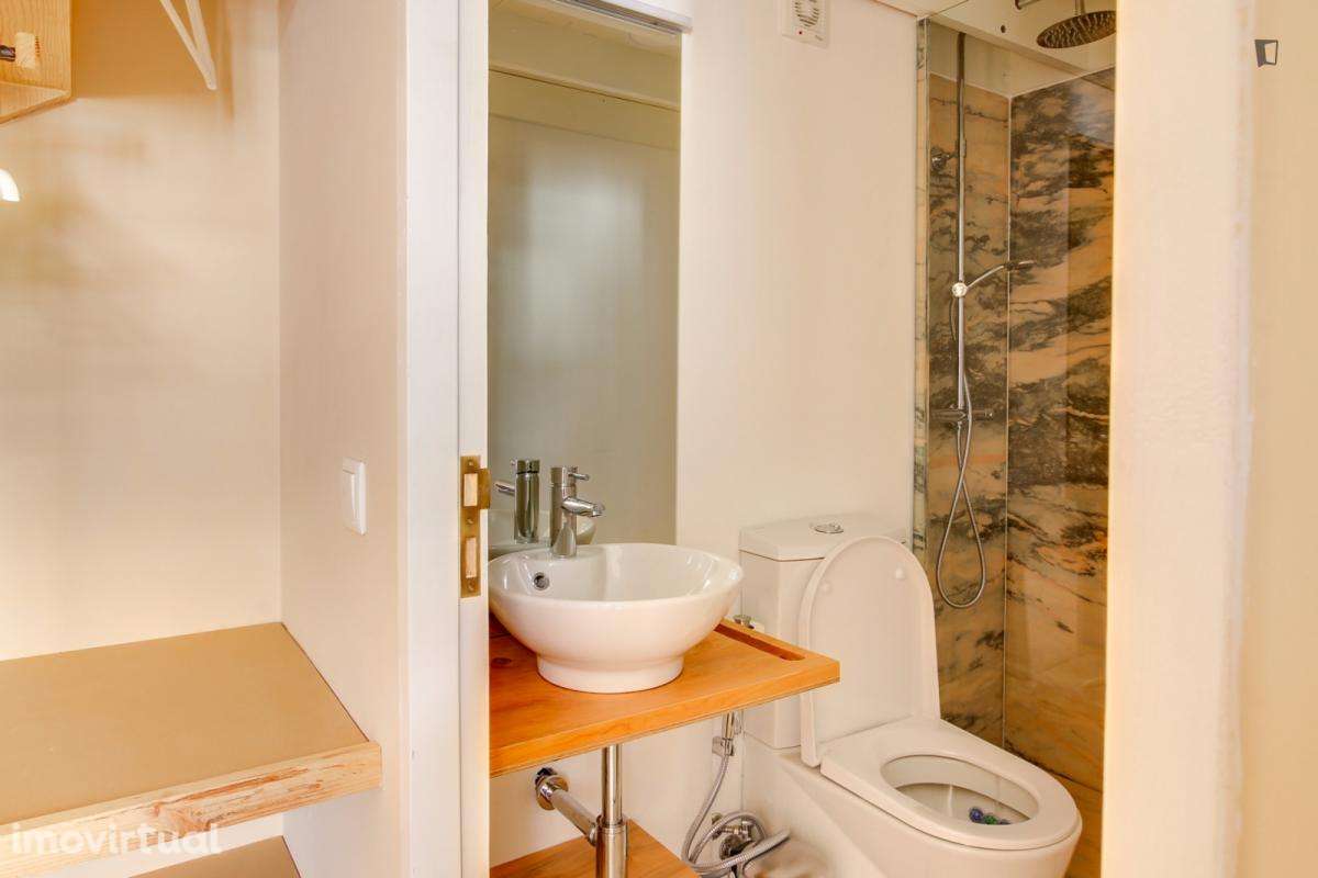 Estúdio - localizado em Montes Claros Coimbra - Grande imagem: 3/18