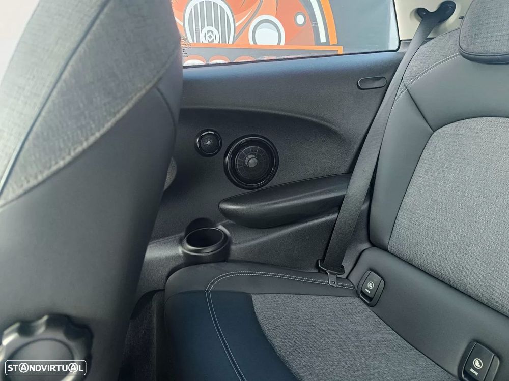 MINI 3 Portas Cooper S Aut. - 20