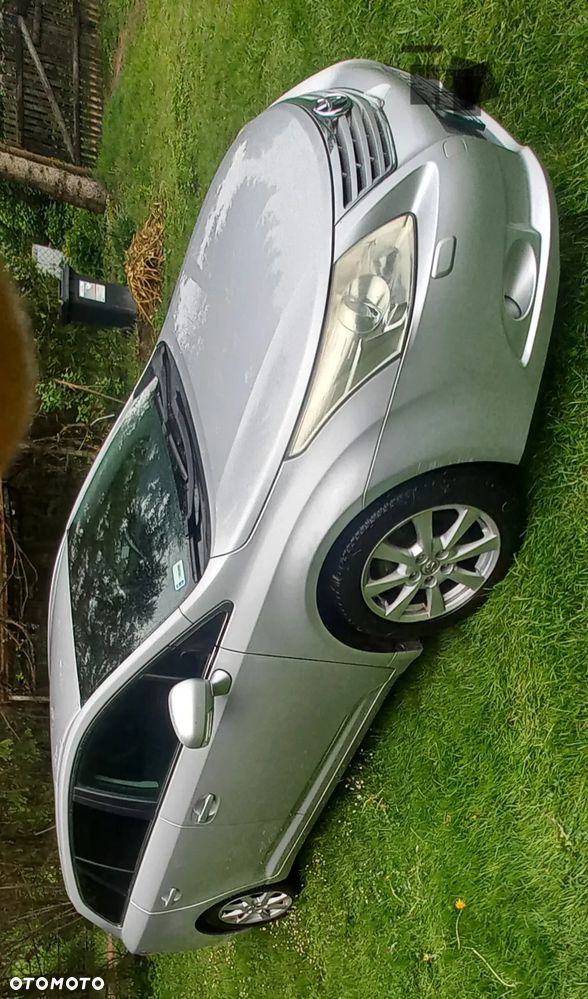 Toyota Avensis 2.2 D-4D Sol NAVI - 11