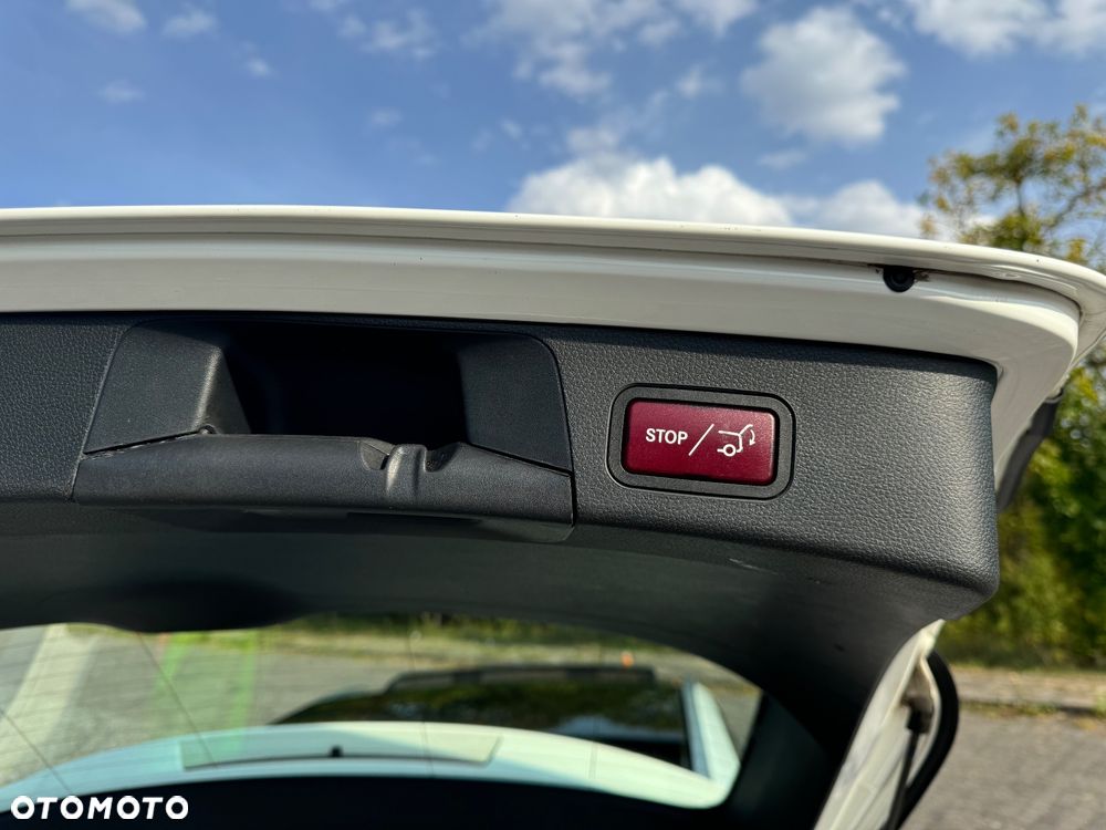 Mercedes-Benz Klasa C 200 7G-TRONIC - 17