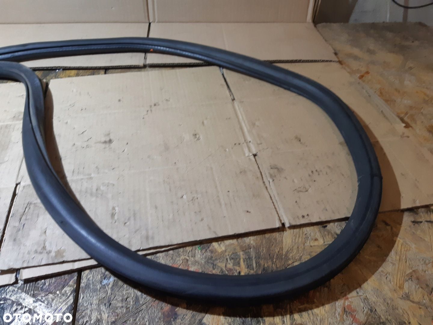 AUDI A3 8P 3D USZCZELKA DRZWI LEWE PRZEDNIE LEWY PRZÓD 8P3831721J - 1