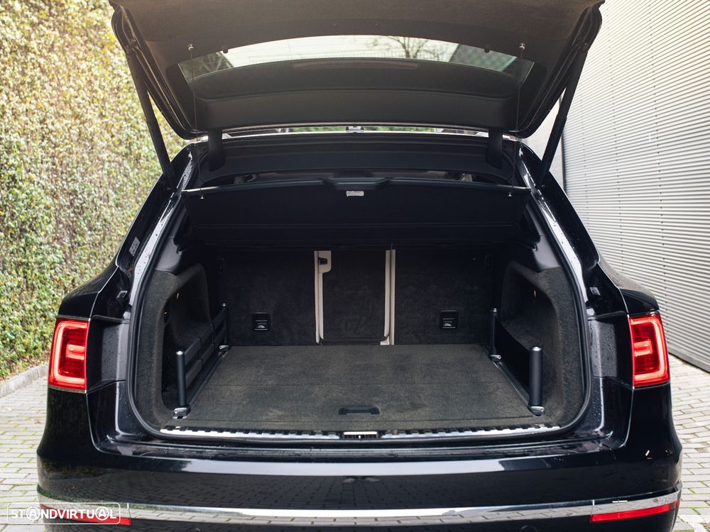 Bentley Bentayga W12 Mulliner - 46