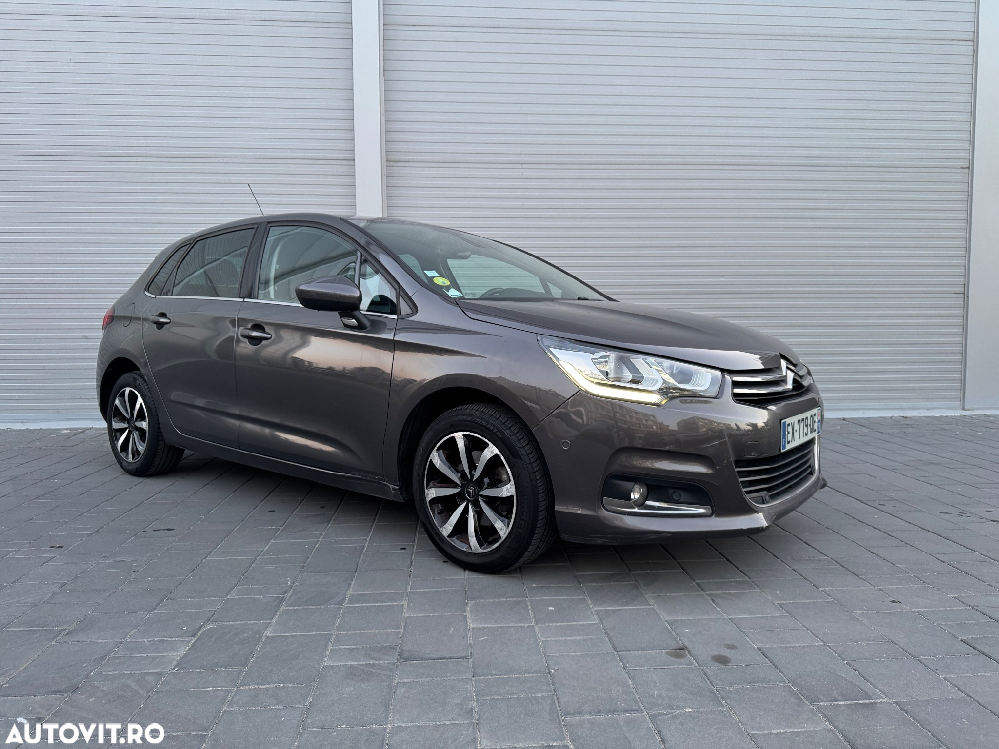 Citroën C4 BlueHDi 120 Stop&Start EAT6 Shine - 10