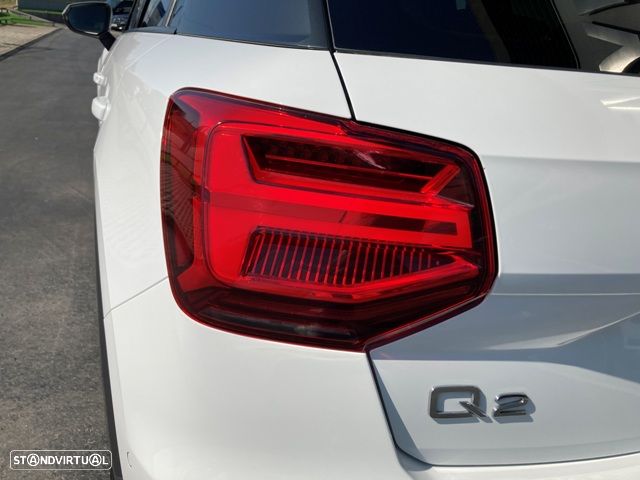 Audi Q2 30 TFSI Design - 11
