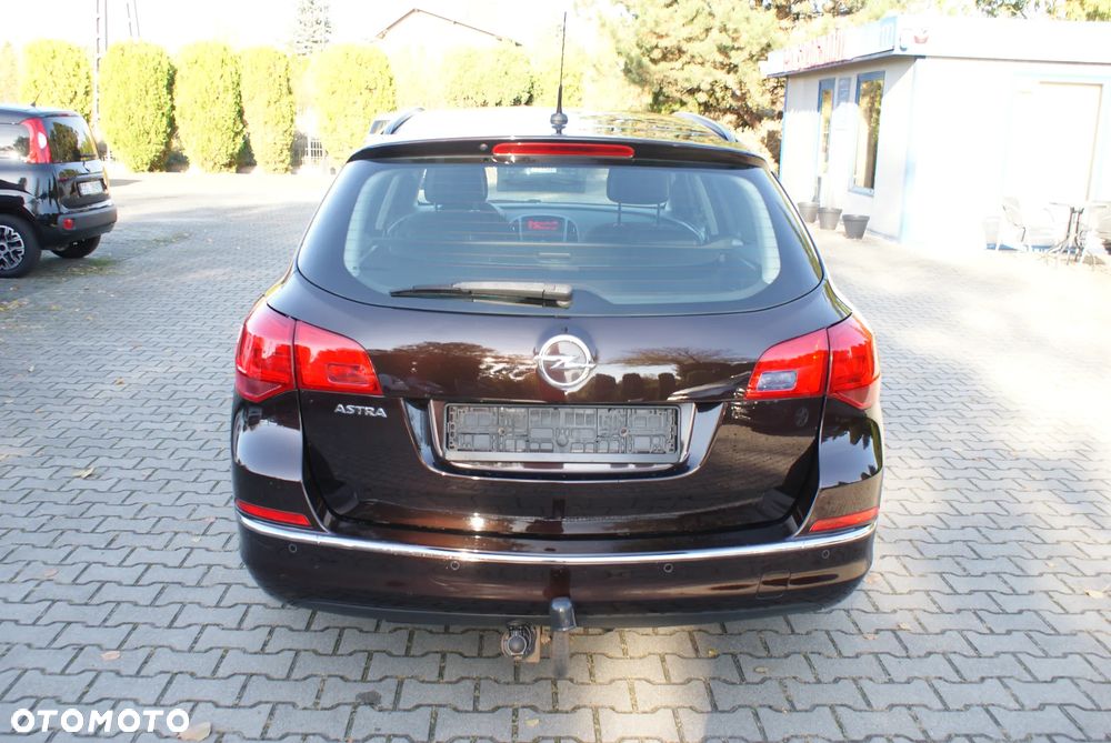 Opel Astra 1.4 Turbo - 10