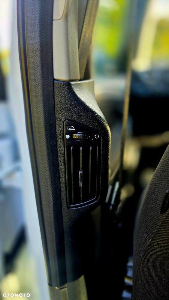 Ford S-Max - 7
