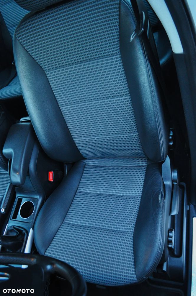 Mercedes-Benz Klasa A 150 Avantgarde Edition 10 - 22