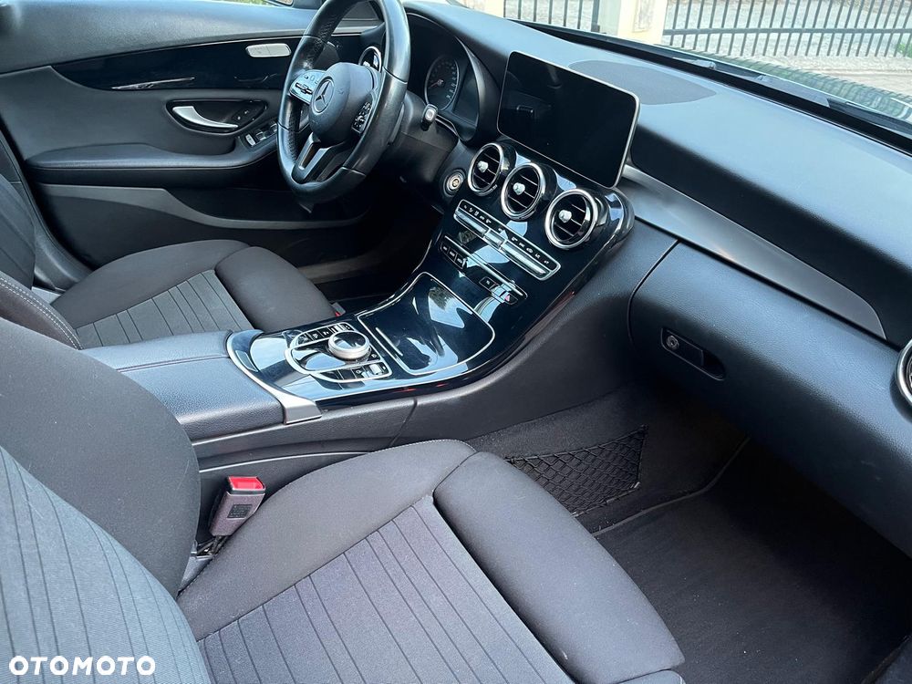 Mercedes-Benz Klasa C 200 4MATIC 9G-TRONIC - 16