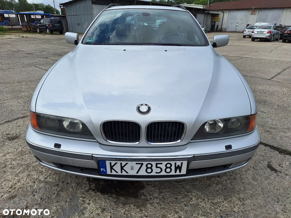 BMW Seria 5 - 8