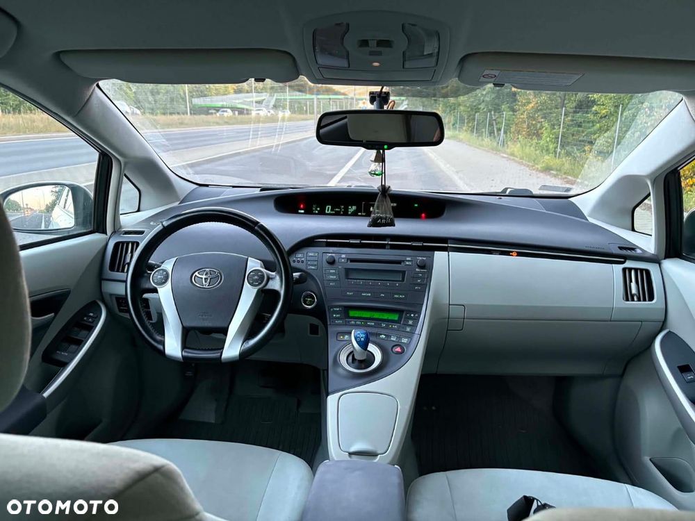 Toyota Prius - 6