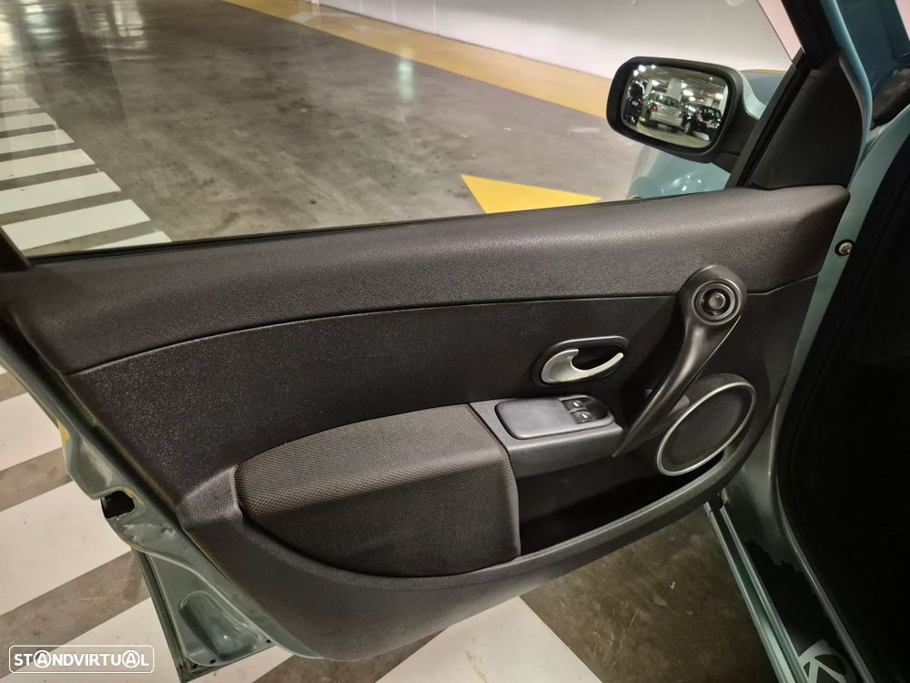 Renault Clio 1.2 16V Rip Curl - 19