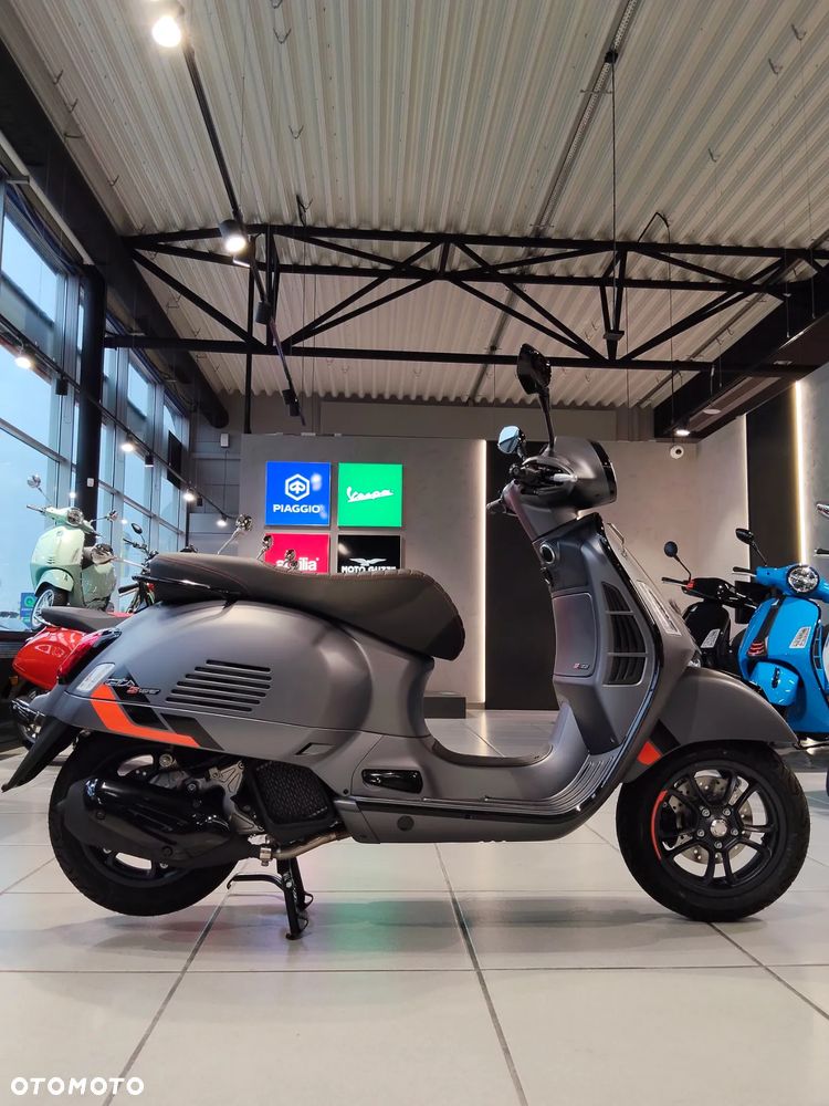 Vespa GTS - 3