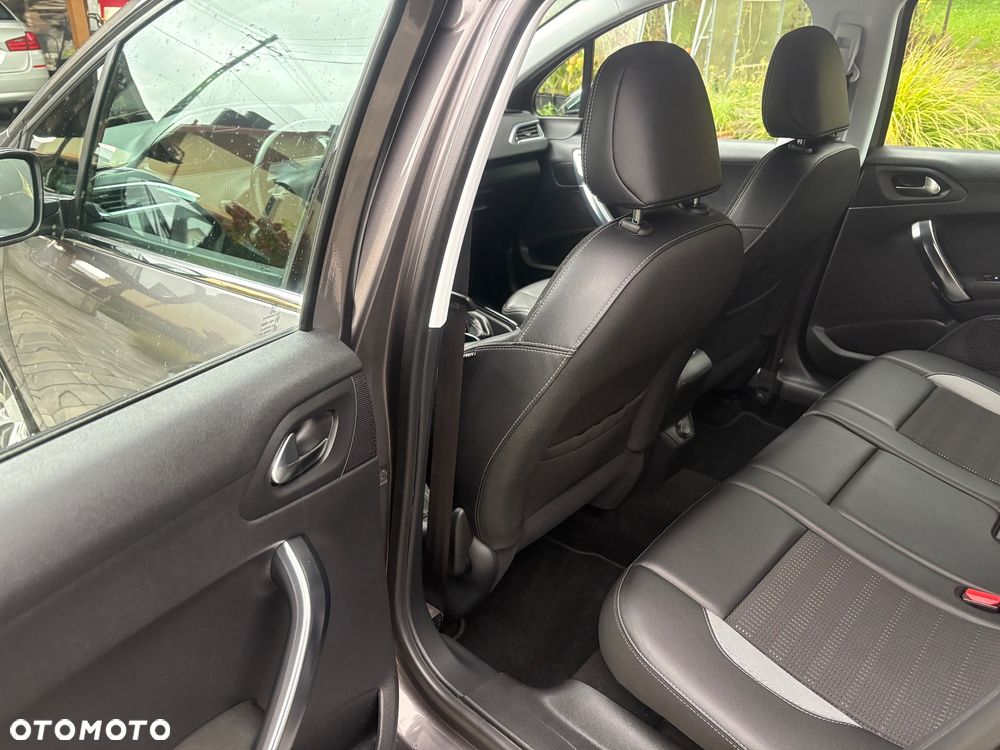 Peugeot 2008 - 17