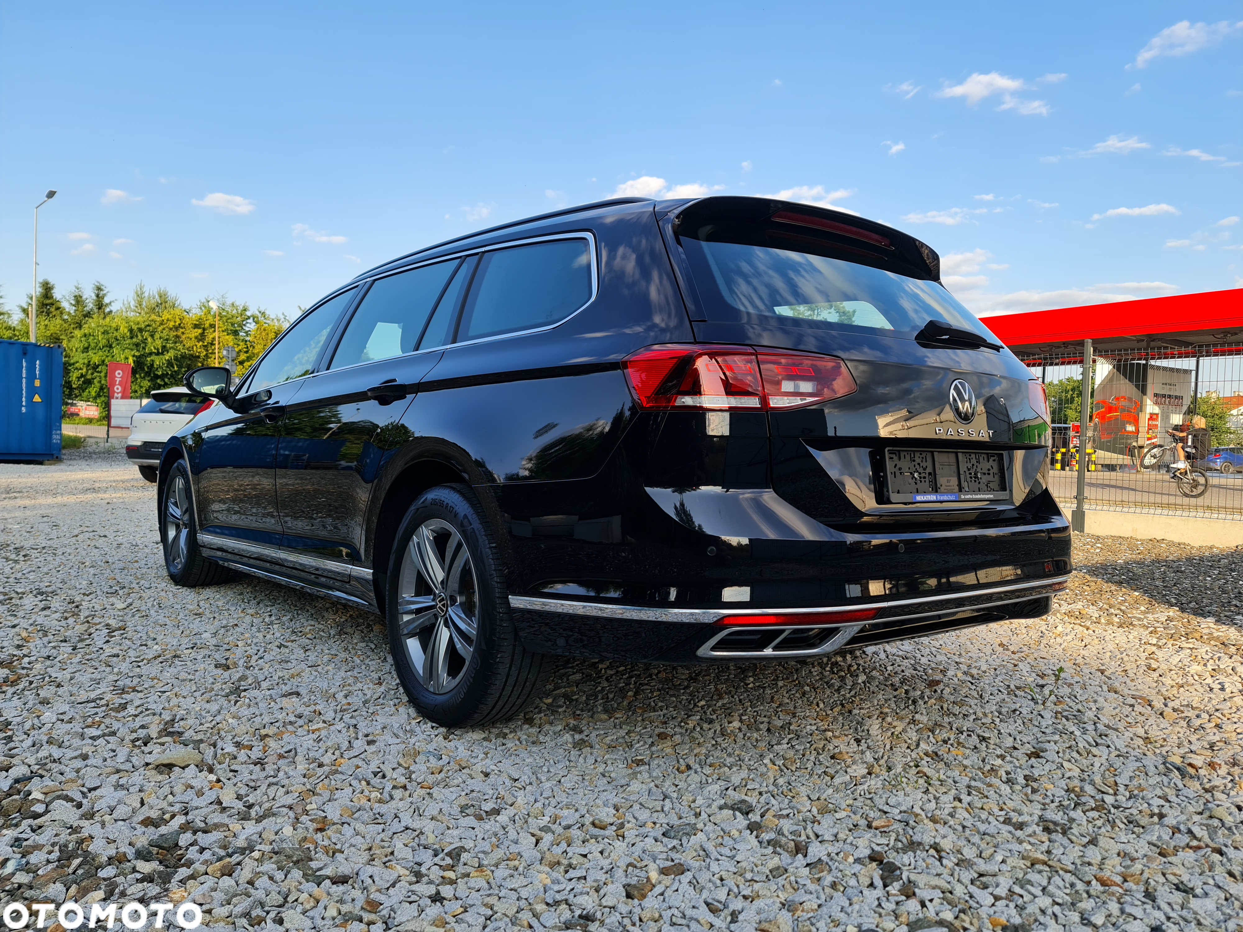 Volkswagen Passat Variant 2.0 TDI SCR DSG R-Line - 5