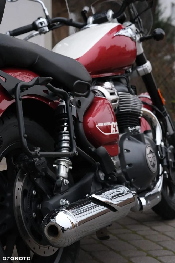 Royal Enfield Super Meteor - 9