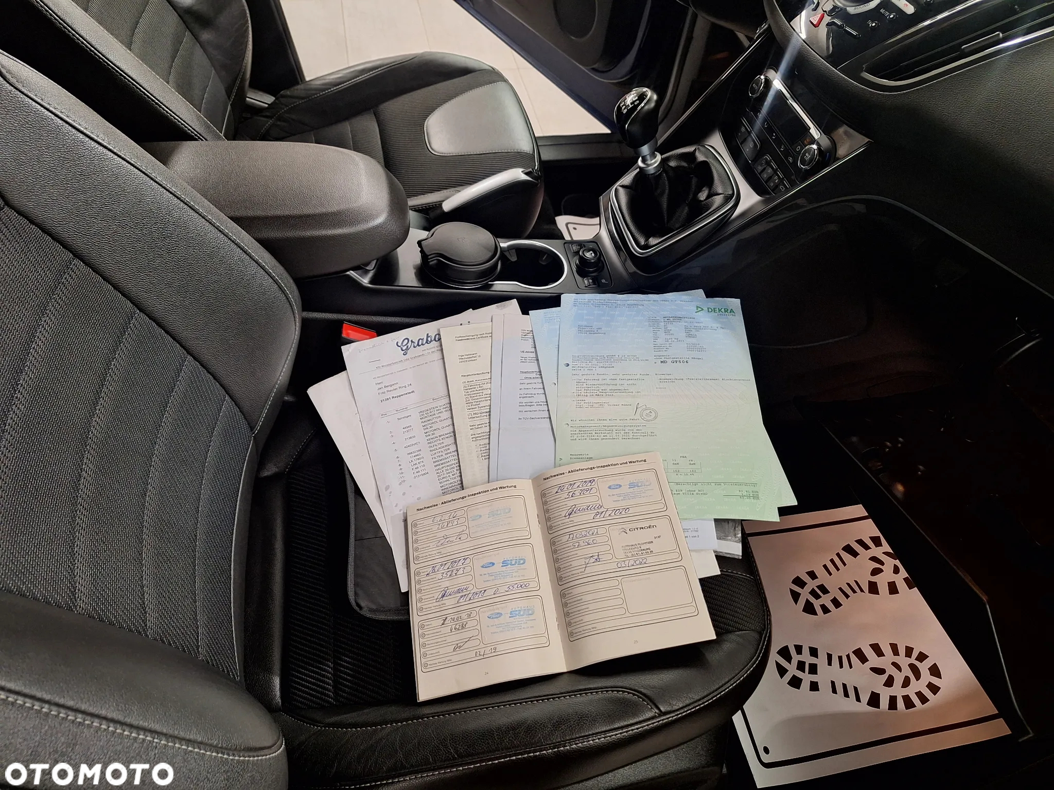 Ford Kuga 1.6 EcoBoost 2x4 Titanium - 37