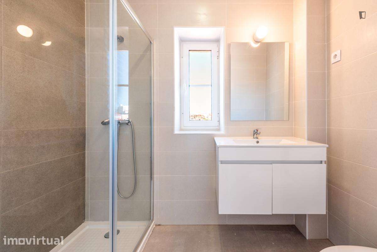 Quarto - localizado em Mouraria Lisbon - Grande imagem: 5/19