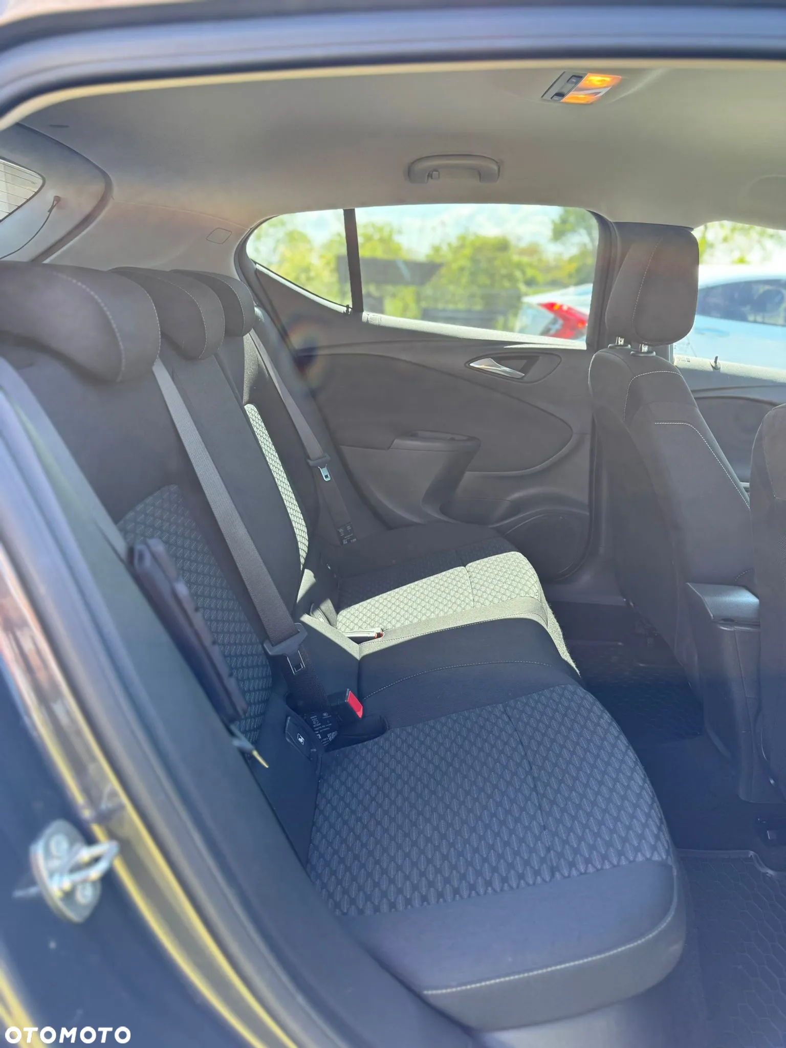 Opel Astra V 1.4 T Enjoy - 9