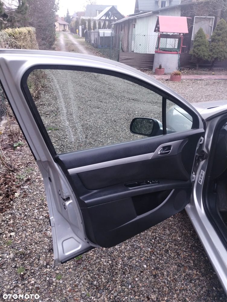 Peugeot 407 - 9