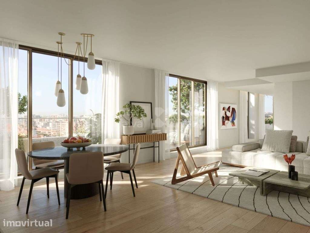 Apartamento T1 com terraço e estacionamento no Campo Grande - Grande imagem: 2/18