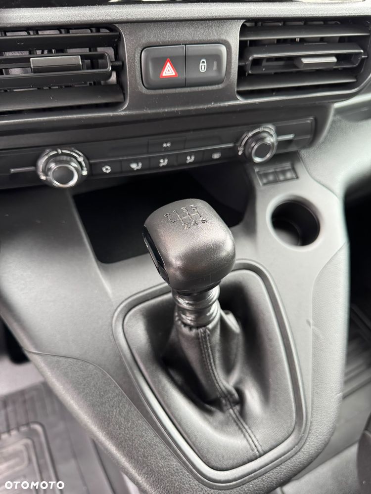 Toyota Proace City - 29
