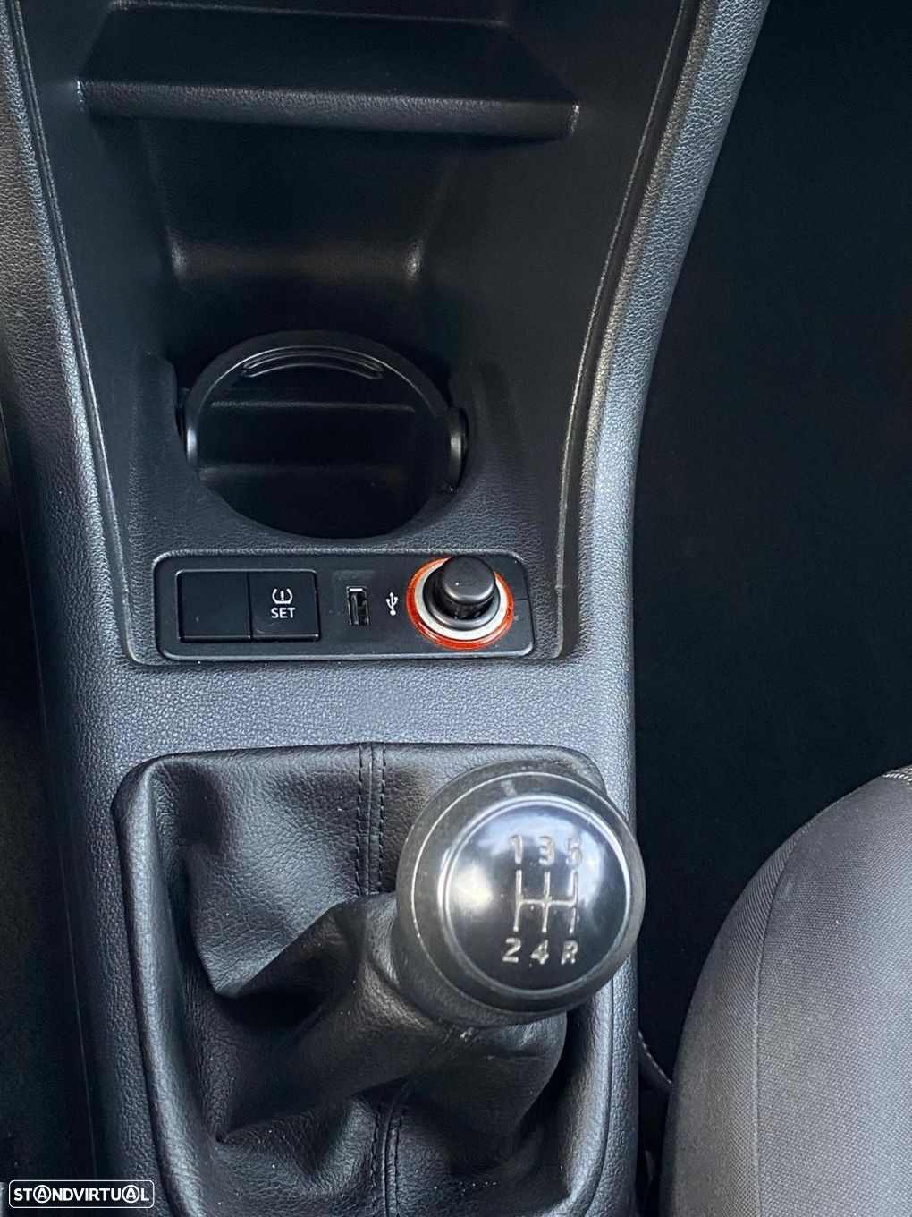VW Up! - 15