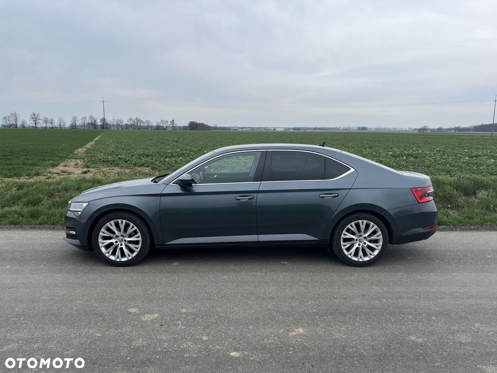 Skoda Superb 2.0 TDI SCR Ambition DSG - 5