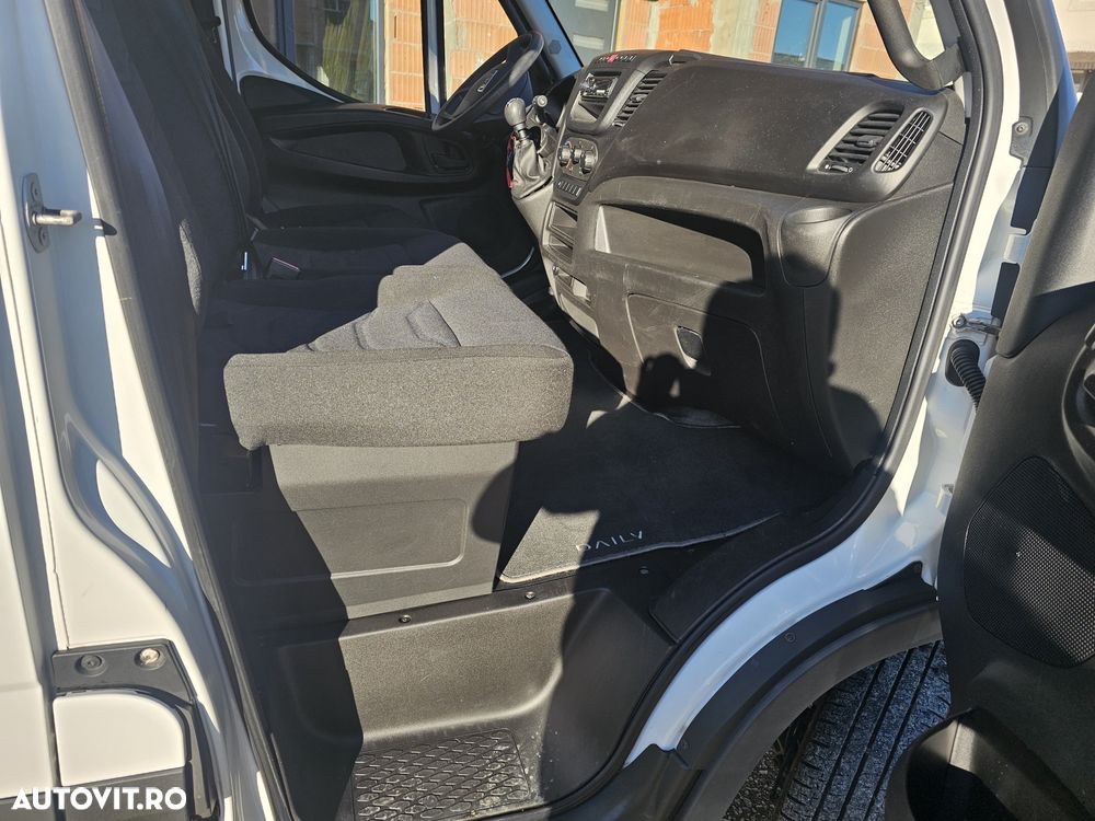 Iveco Daily 2.3 Diesel - AXA DUBLA - 19