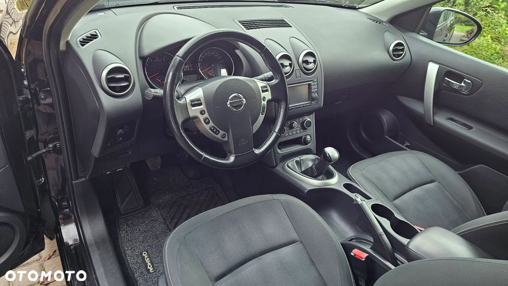 Nissan Qashqai - 16
