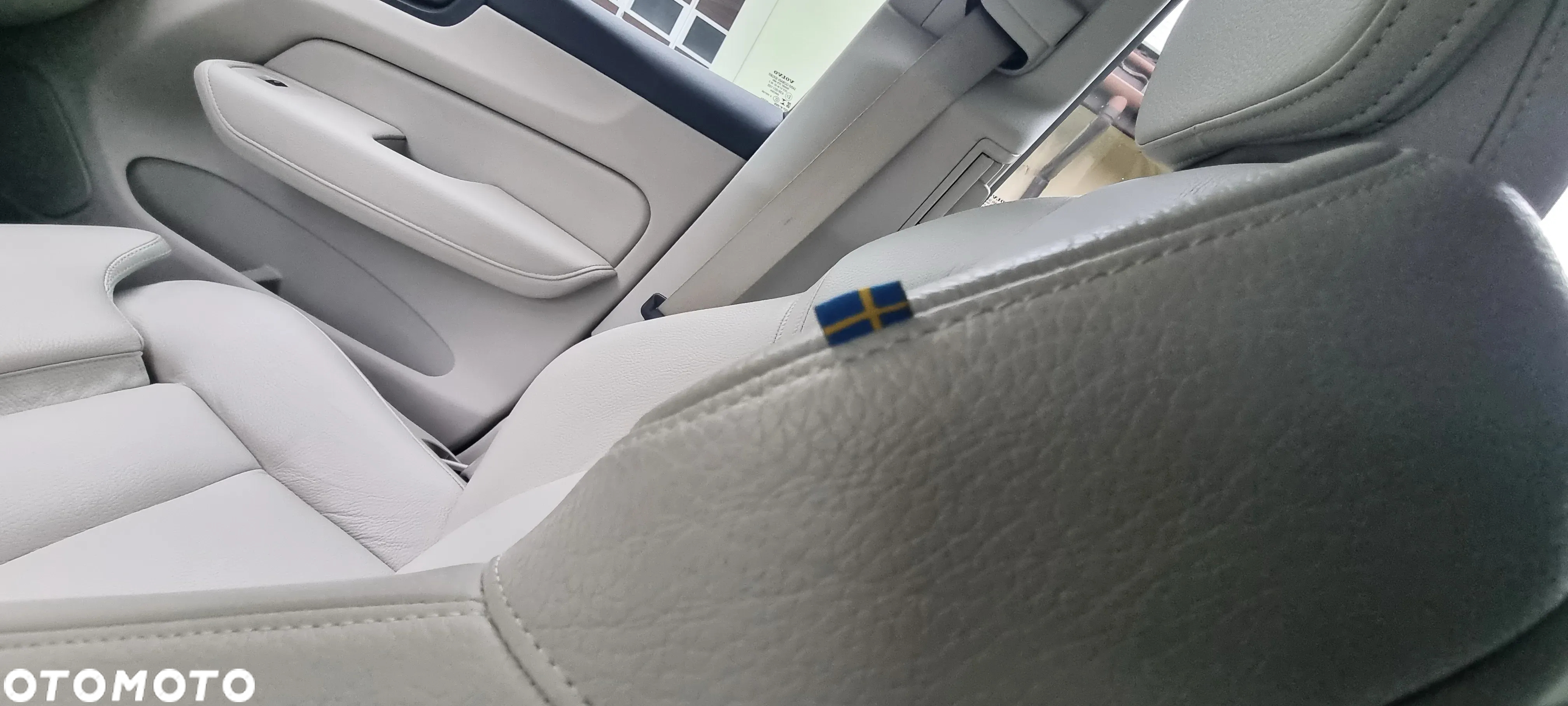 Volvo XC 60 B4 D AWD Geartronic Momentum Pro - 35