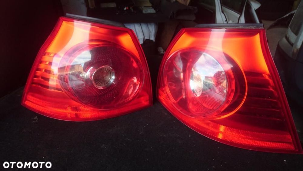 lampy tył vw golf 5 - 1
