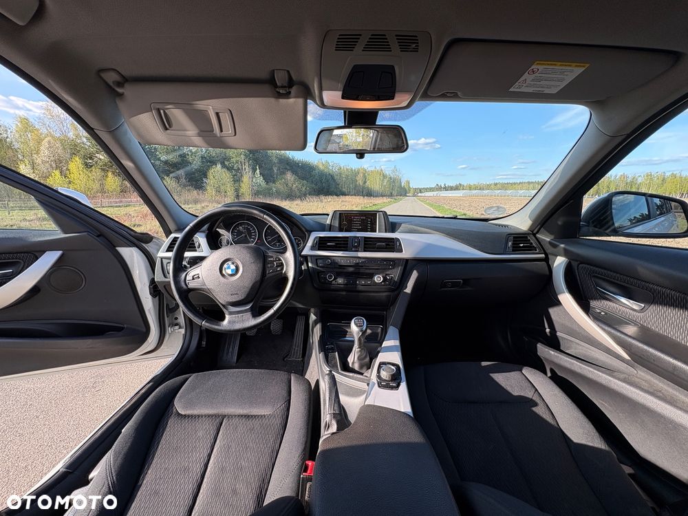 BMW Seria 3 316d - 10
