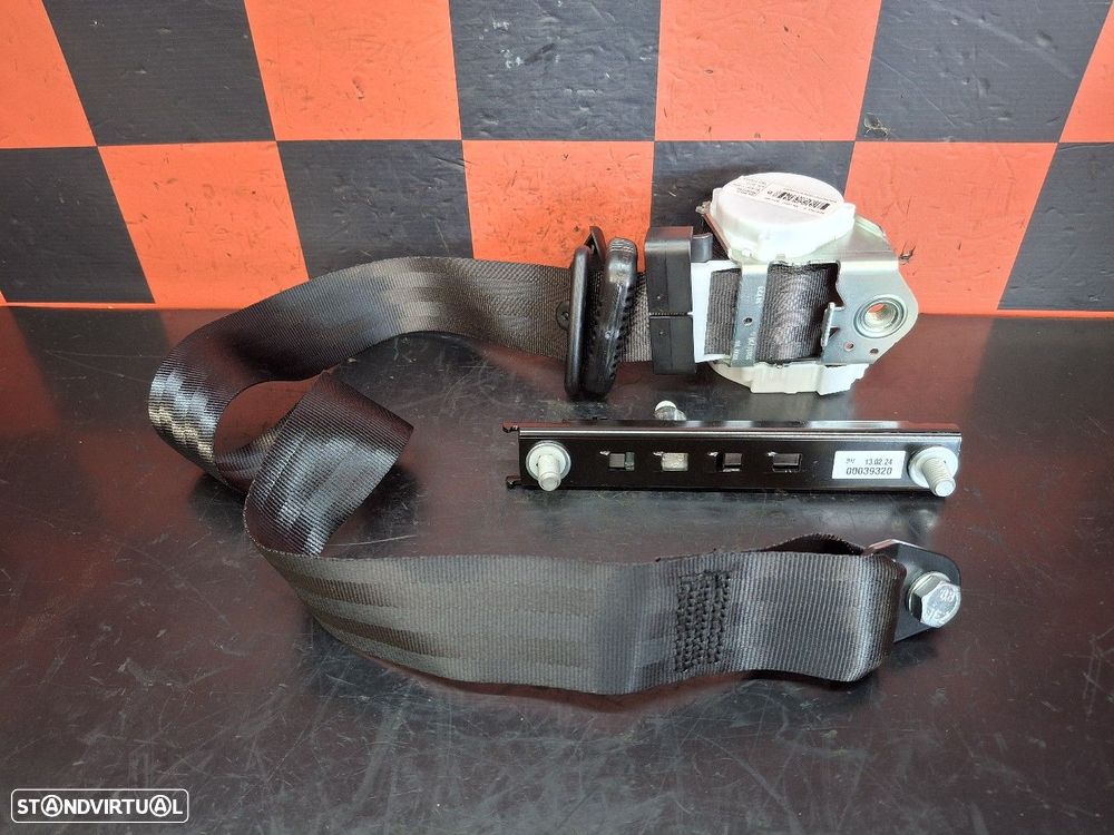 Cinto Frente Direito Iveco Daily Vi Camião De Plataforma/Chassis - 2