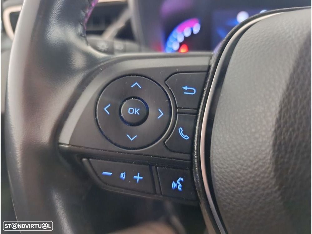 Toyota Corolla Touring Sports - 11