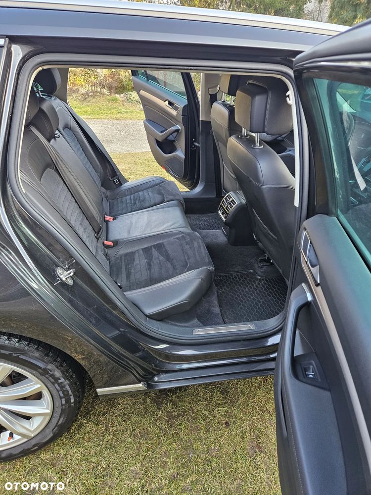 Volkswagen Passat 2.0 TDI 4Mot Elegance DSG - 13