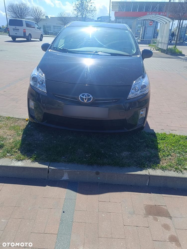 Toyota Prius 1.8 HSD Premium - 1