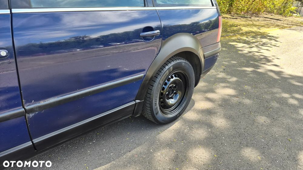 Volkswagen Passat 1.9 TDI Trendline - 17