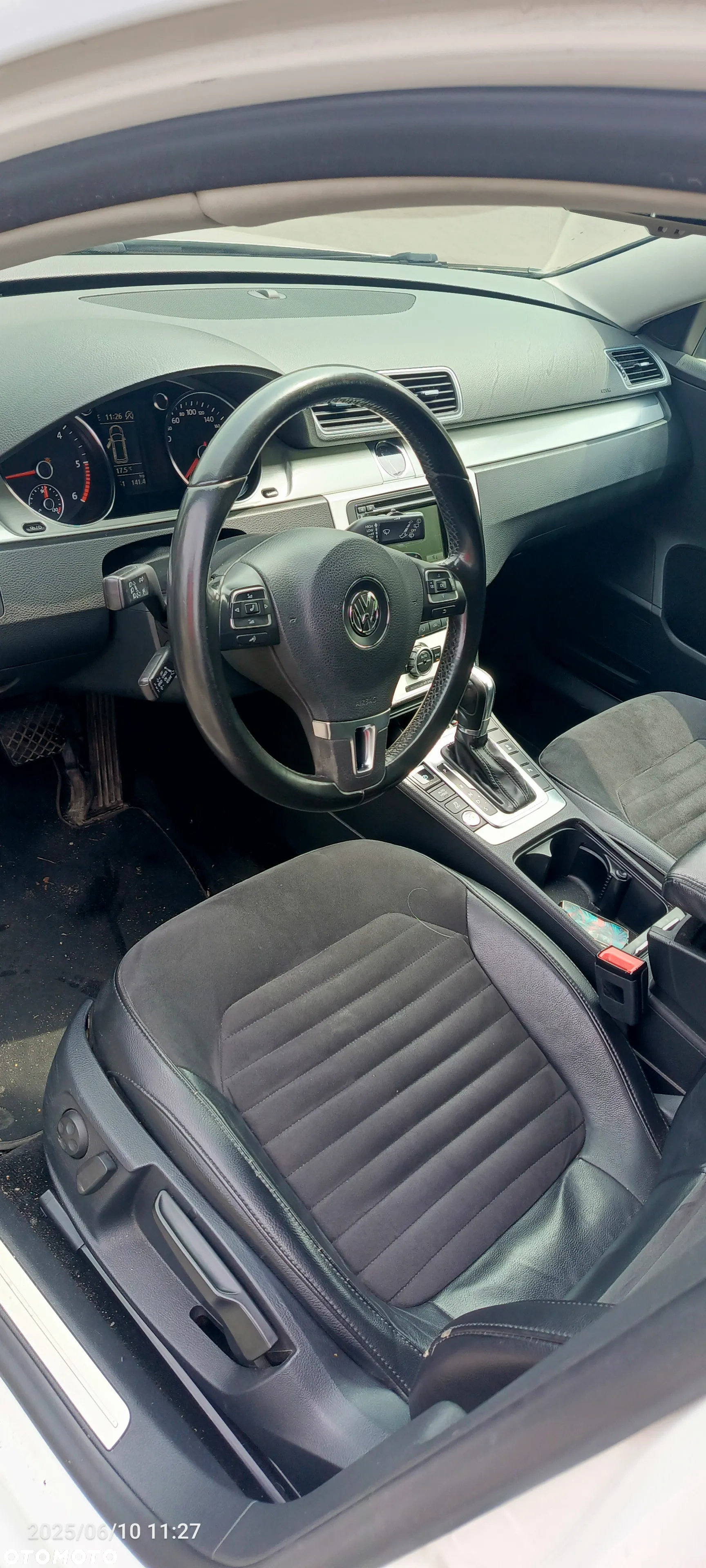 Volkswagen Passat 2.0 TDI Highline R-Style DSG - 8
