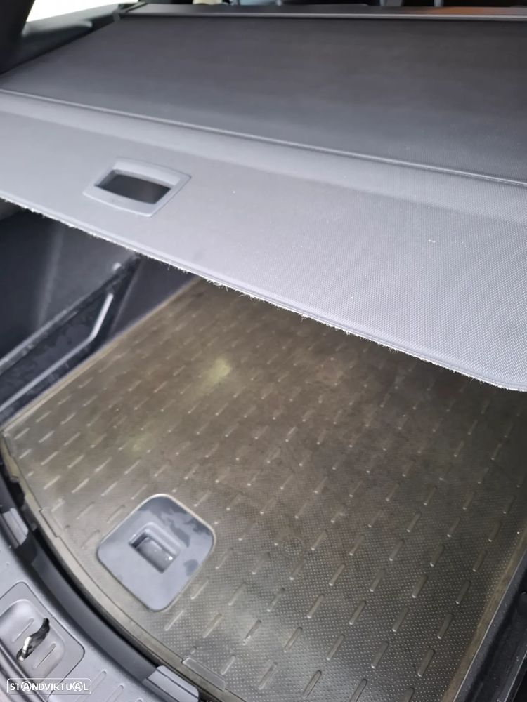 Toyota Corolla Touring Sports 1.8 Hybrid Comfort+P.Sport - 33