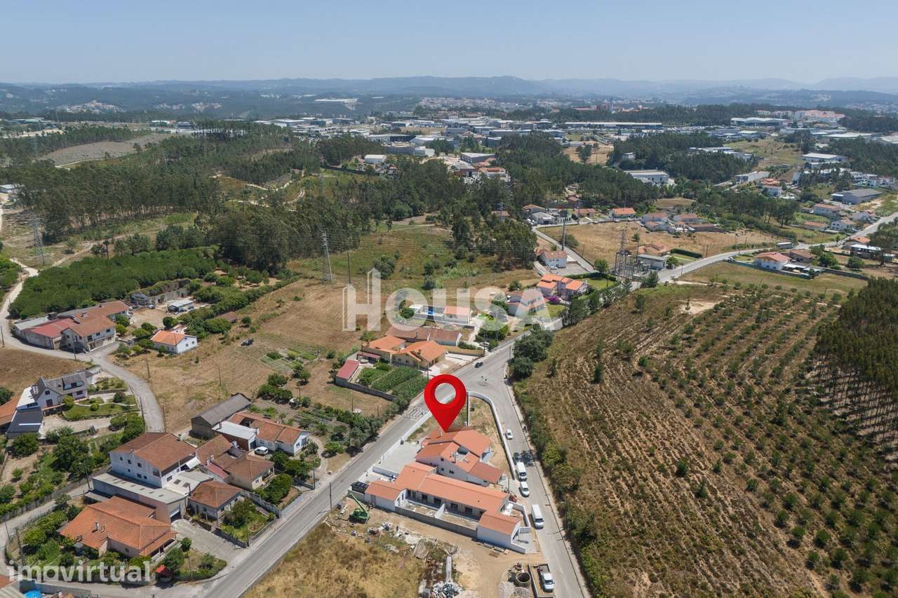 Moradia T3 Térrea Geminada – NOVA - Grande imagem: 4/50