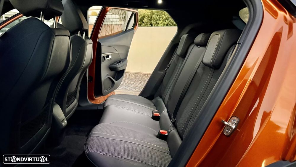 Peugeot e-2008 50 kWh GT Line - 20