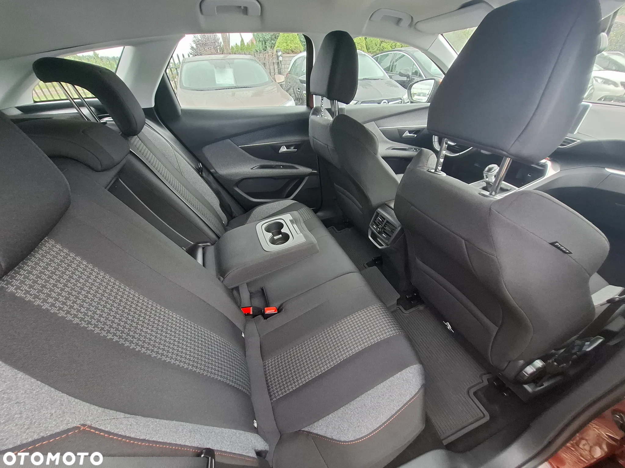 Peugeot 3008 1.2 PureTech Allure - 19