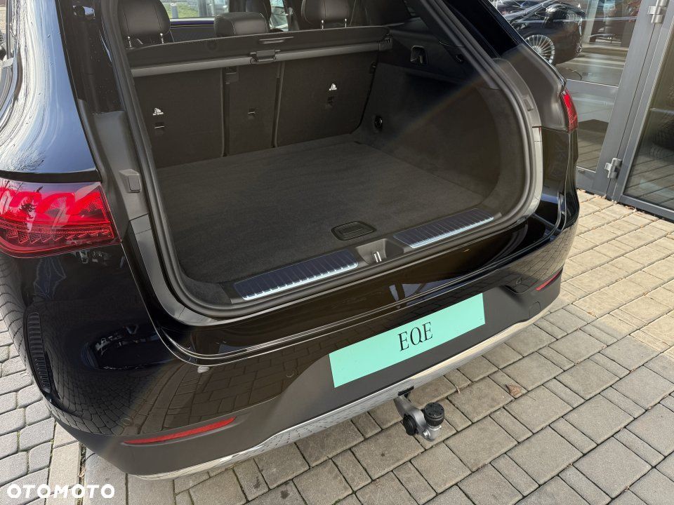 Mercedes-Benz EQE - 34