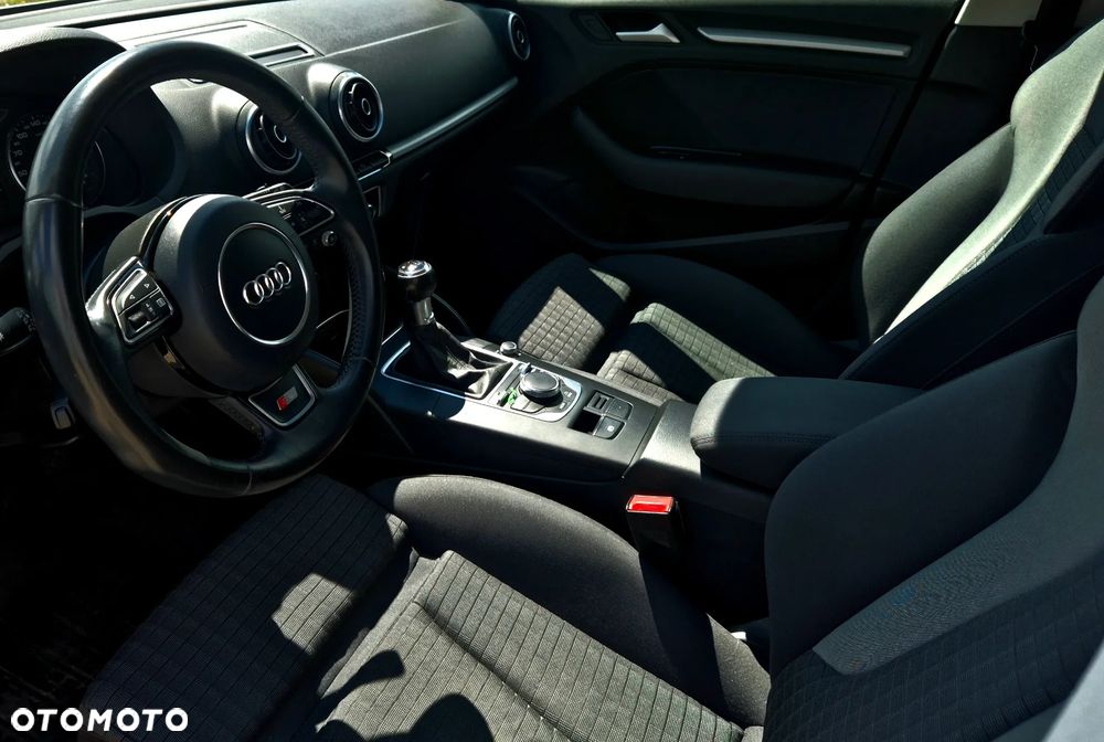 Audi A3 Sportback 2.0 TDI - 6