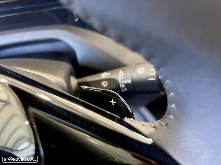 Peugeot 408 1.2 PureTech Allure EAT8 - 12